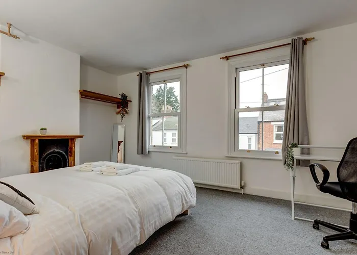 Henley Street Townhouse